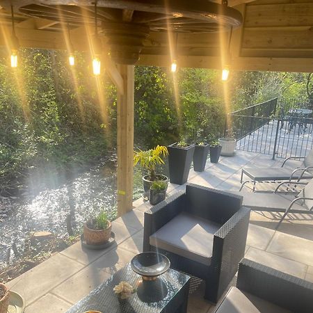 Riverside 2 Bedroom Townhouse With Car Charger Abergavenny Esterno foto