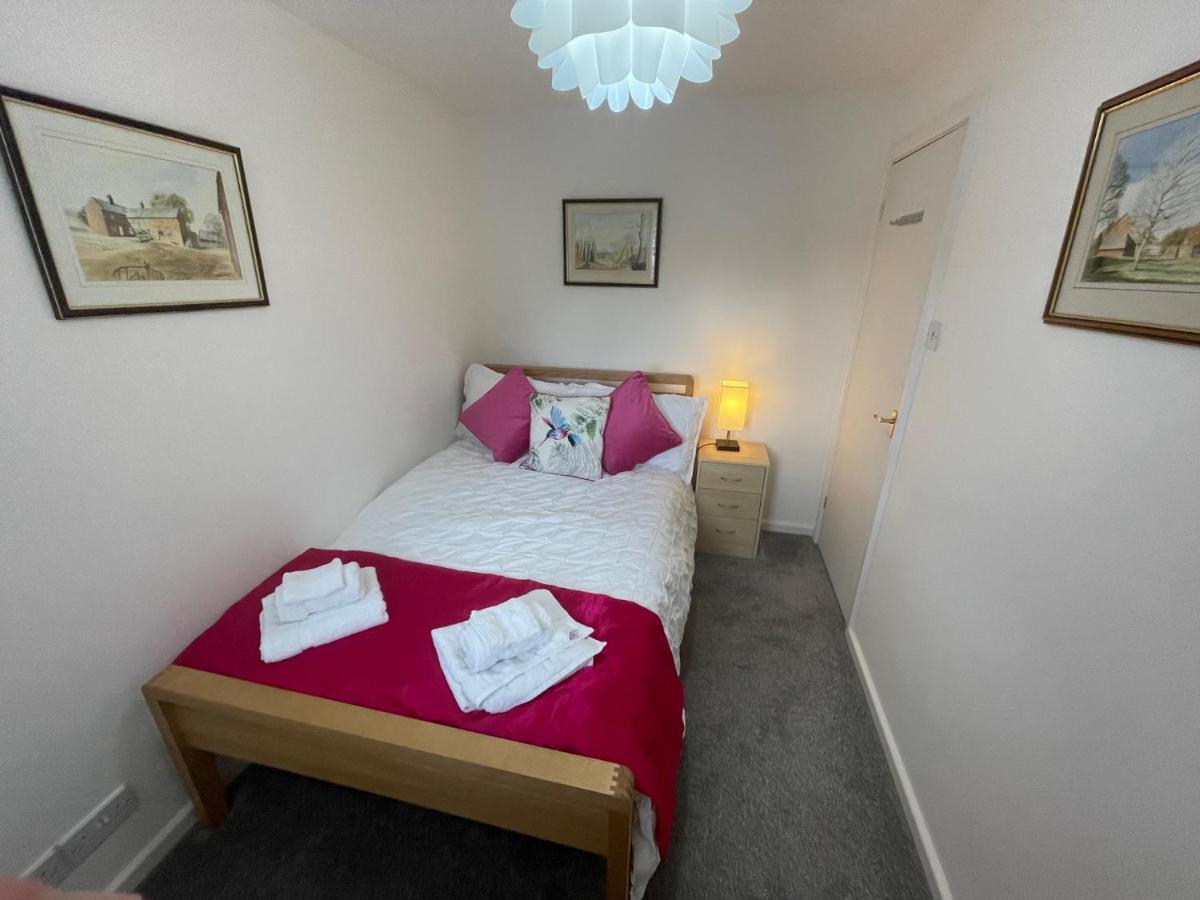 Riverside 2 Bedroom Townhouse With Car Charger Abergavenny Esterno foto