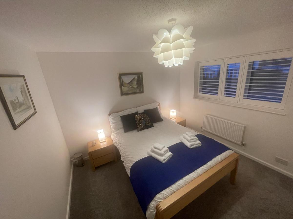 Riverside 2 Bedroom Townhouse With Car Charger Abergavenny Esterno foto